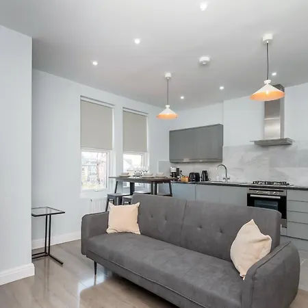 Taylor'S Apartment Wimbledon Лондон Экстерьер фото