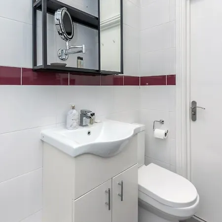 Taylor'S Apartment Wimbledon Лондон Экстерьер фото