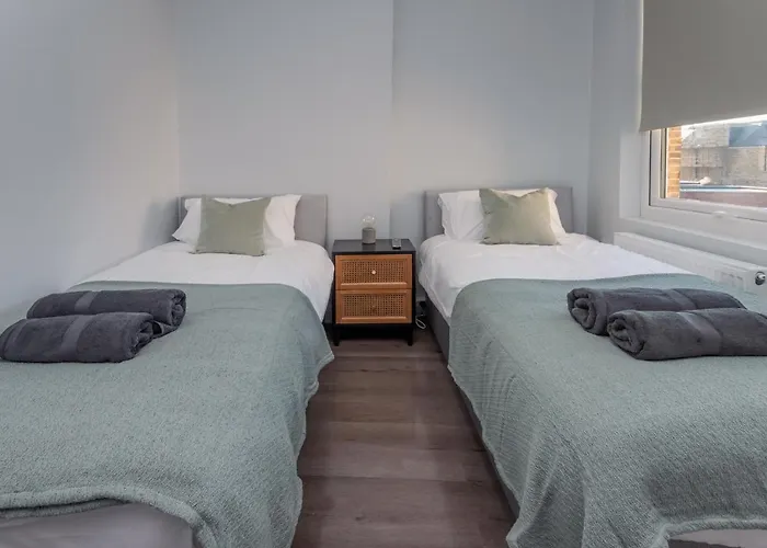 Taylor\'S Apartment Wimbledon